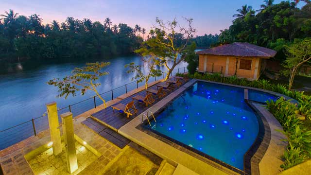 Night view of the swimming pool